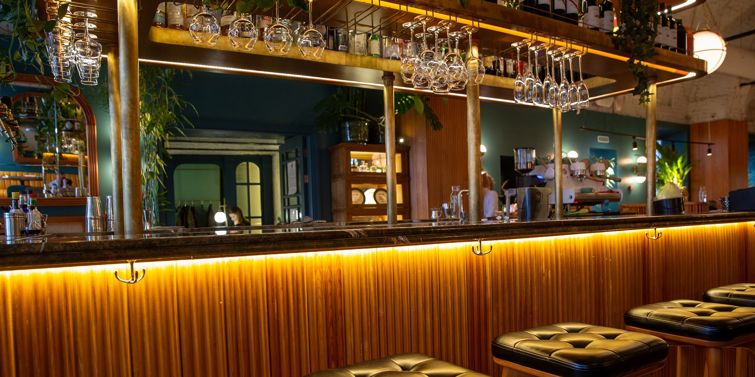 Bar Cleaning